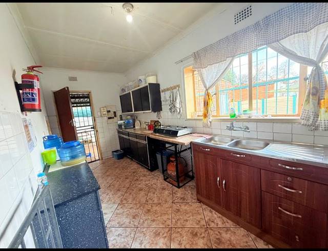 2 BEDROOM HOUSE FOR SALE IN VANDERBIJLPARK CW 6